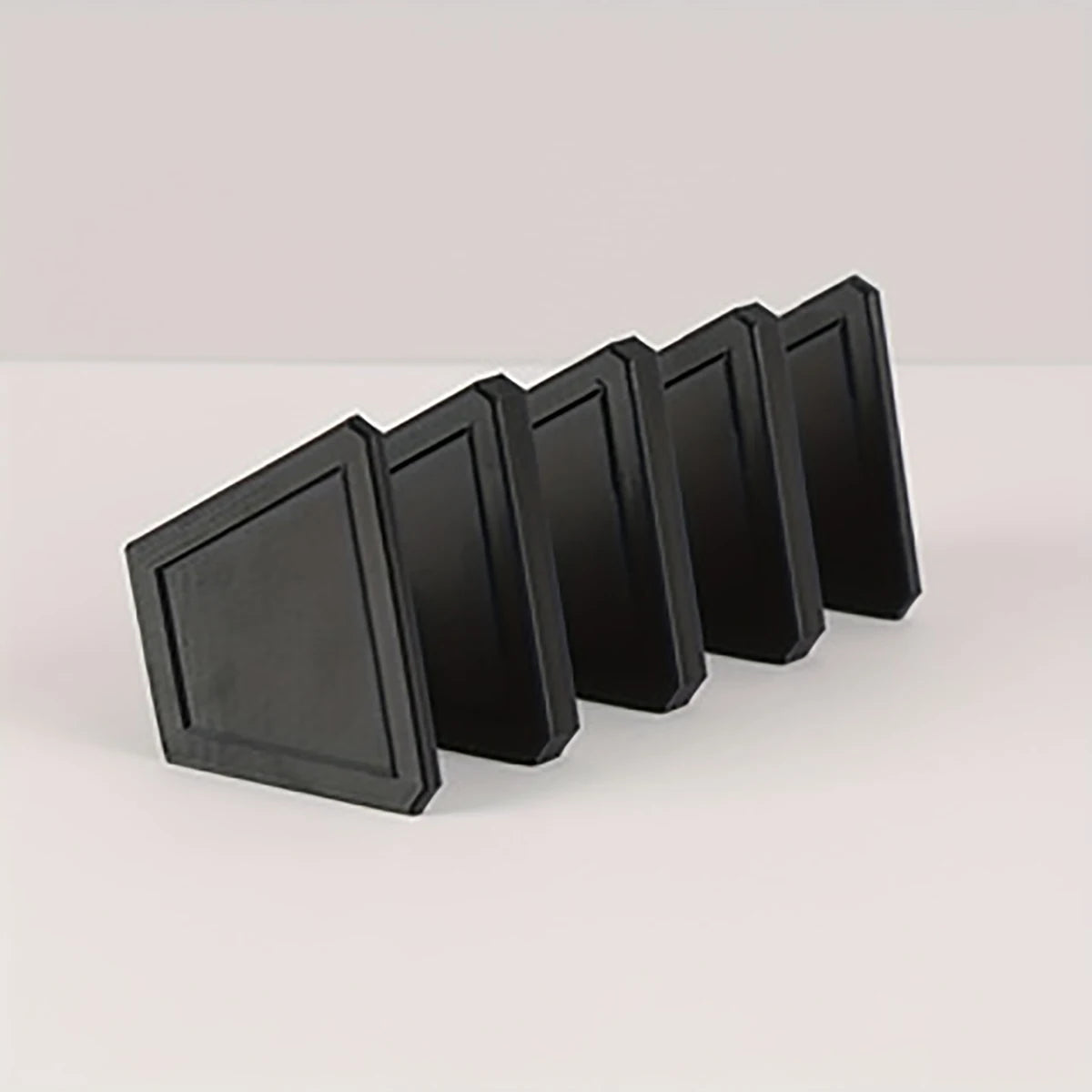 AR-15 Magazine Holder
